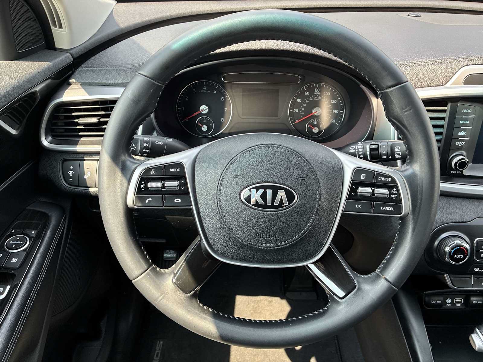 Used 2020 Kia Sorento LX w/ LX I4 Convenience Package AWD/4WD image 11