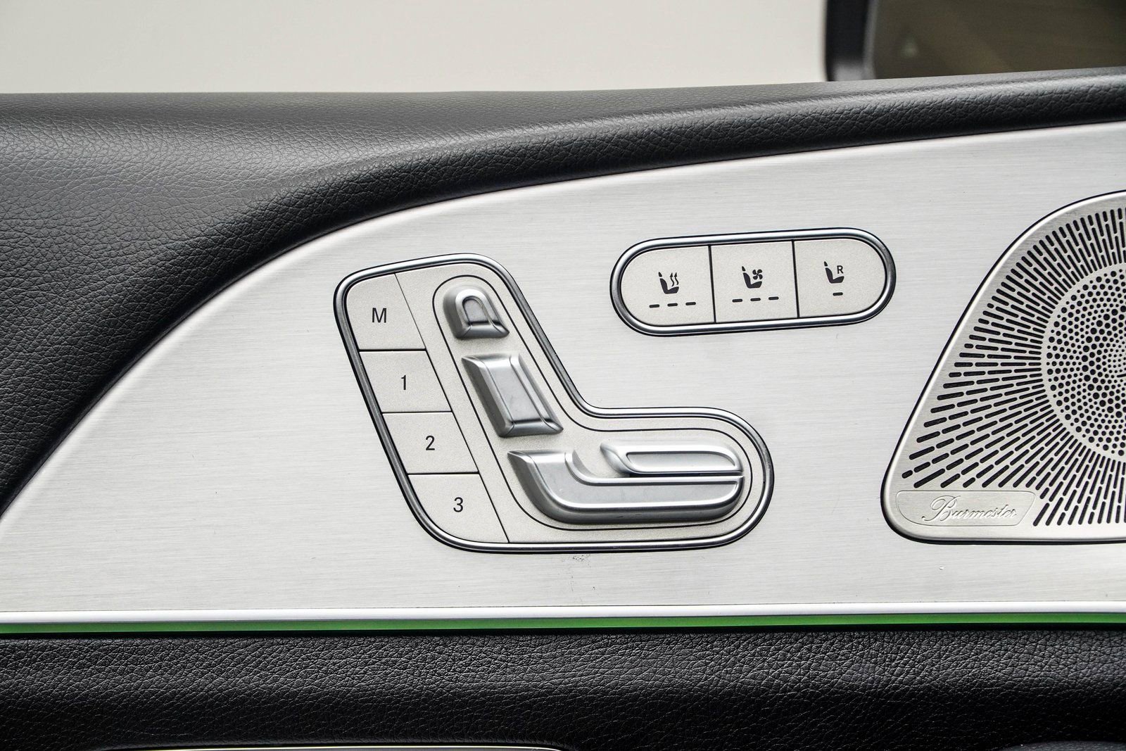 Used 2025 Mercedes-Benz GLS 450 4MATIC image 38