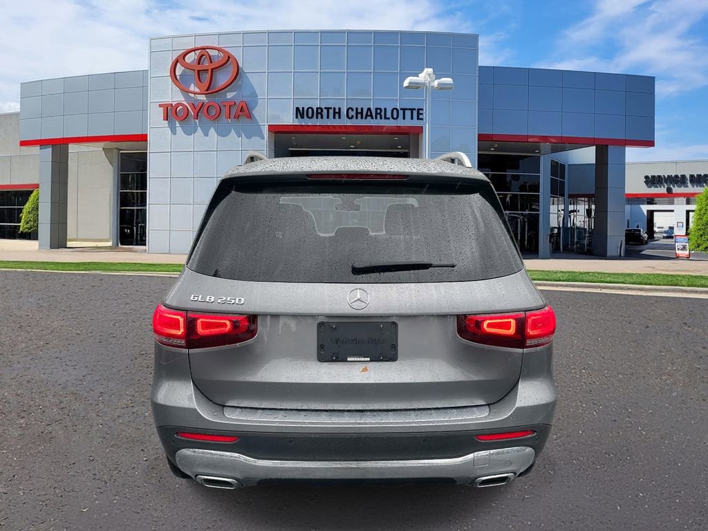 Used 2022 Mercedes-Benz GLB 250 image 9