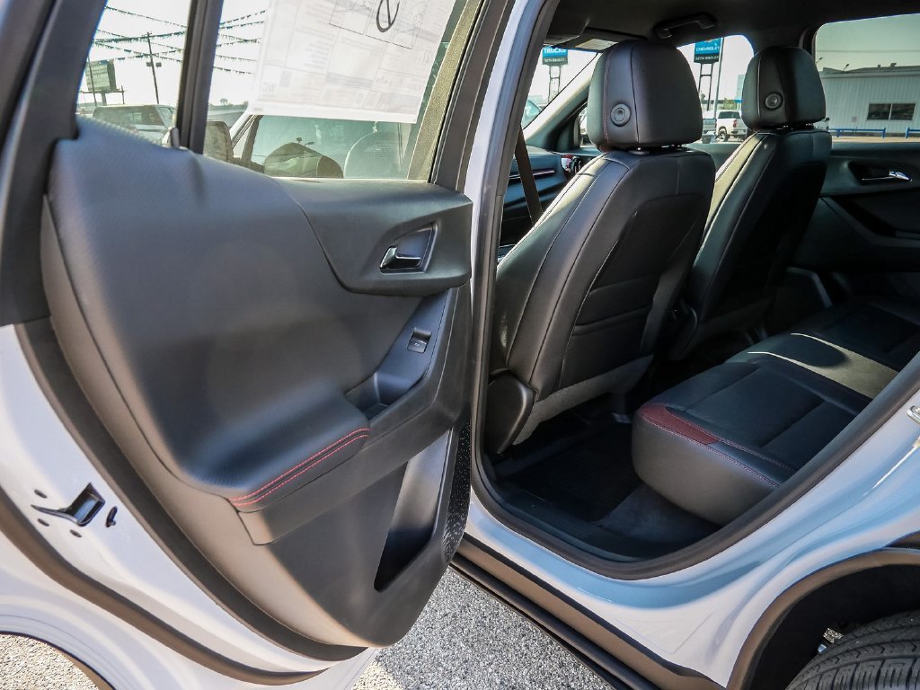 New 2027 Chevrolet Equinox RS w/ Safety and Technology Package FWD image 27