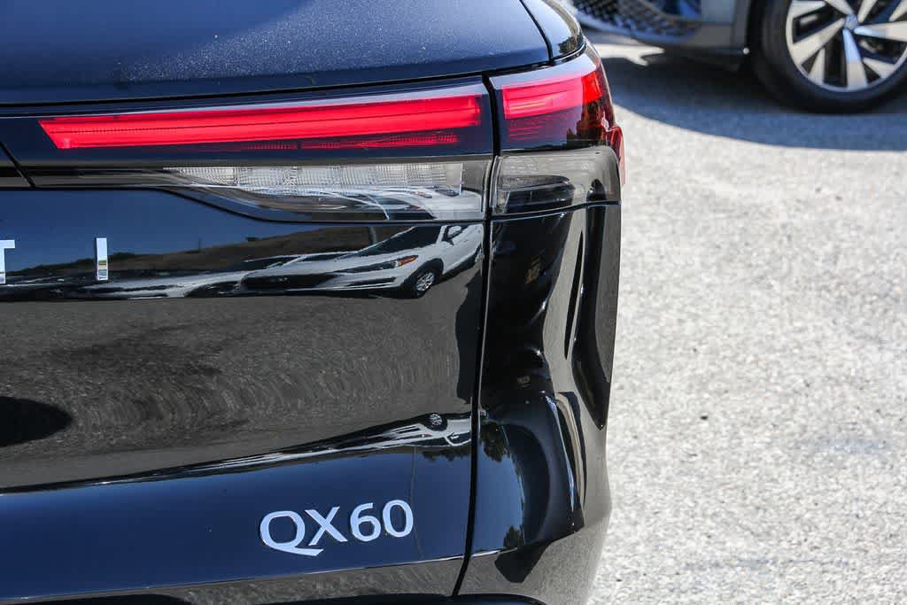 Used 2024 INFINITI QX60 Pure FWD image 11