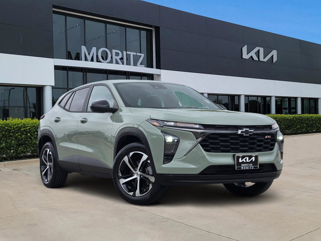 Used 2024 Chevrolet Trax RS w/ Driver Confidence Package image 1