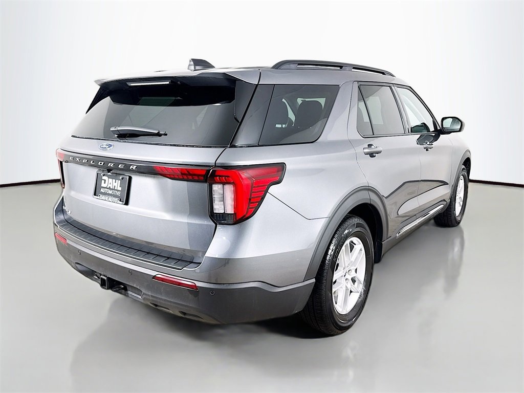 Used 2025 Ford Explorer Active image 15
