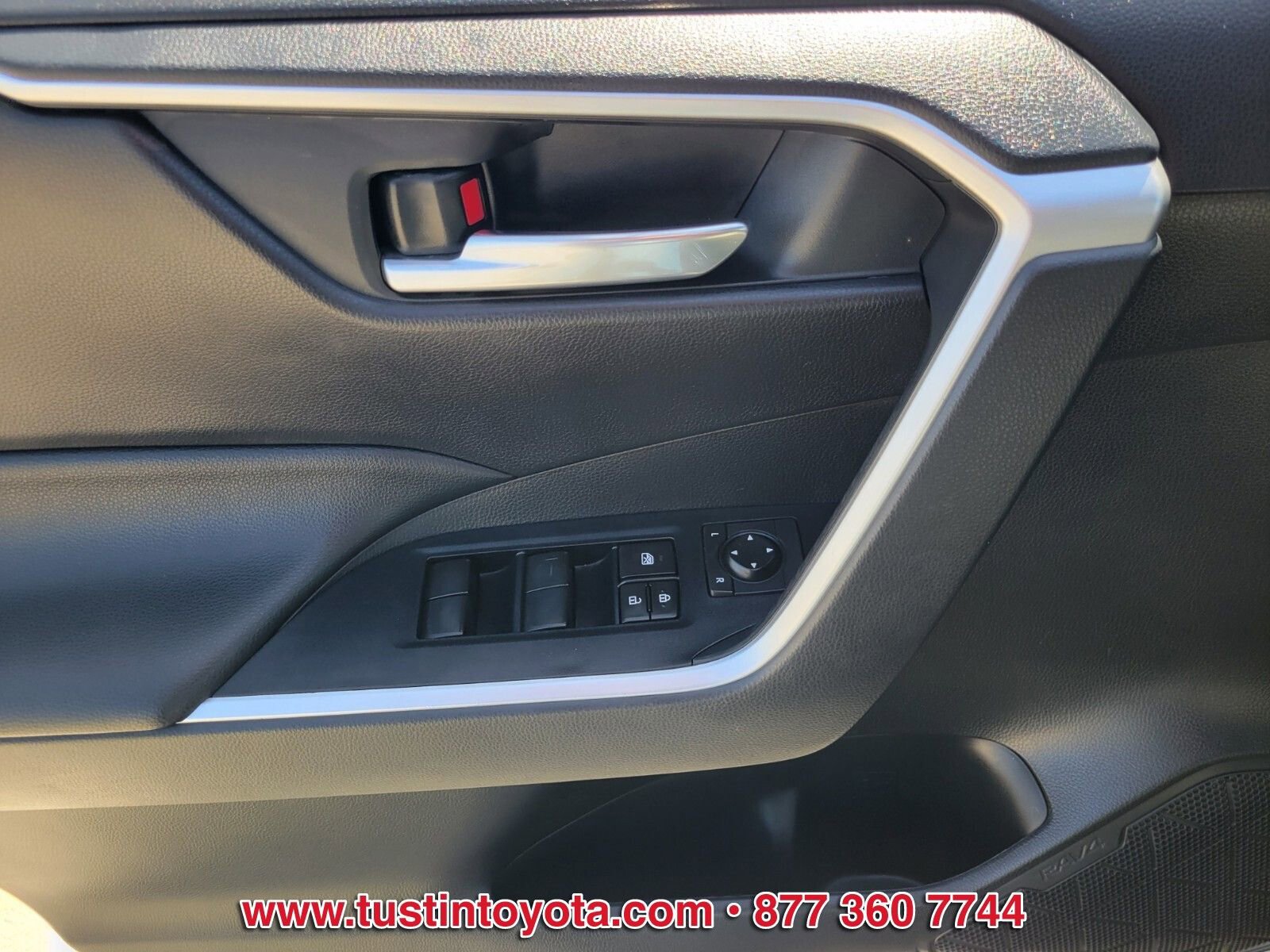 Certified 2020 Toyota RAV4 XLE w/ All Weather Liner Package image 17