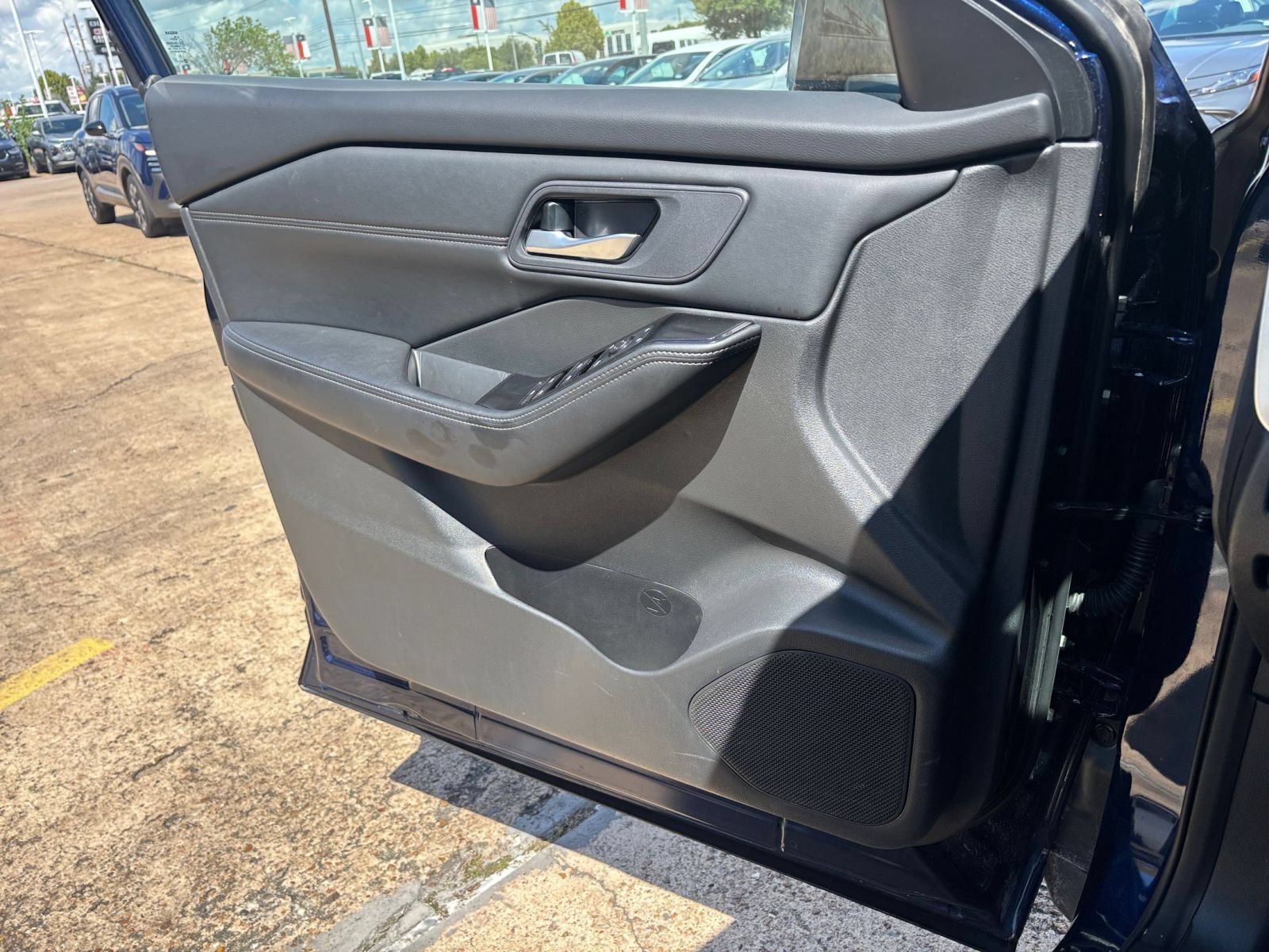Used 2026 Nissan Rogue SL FWD image 18