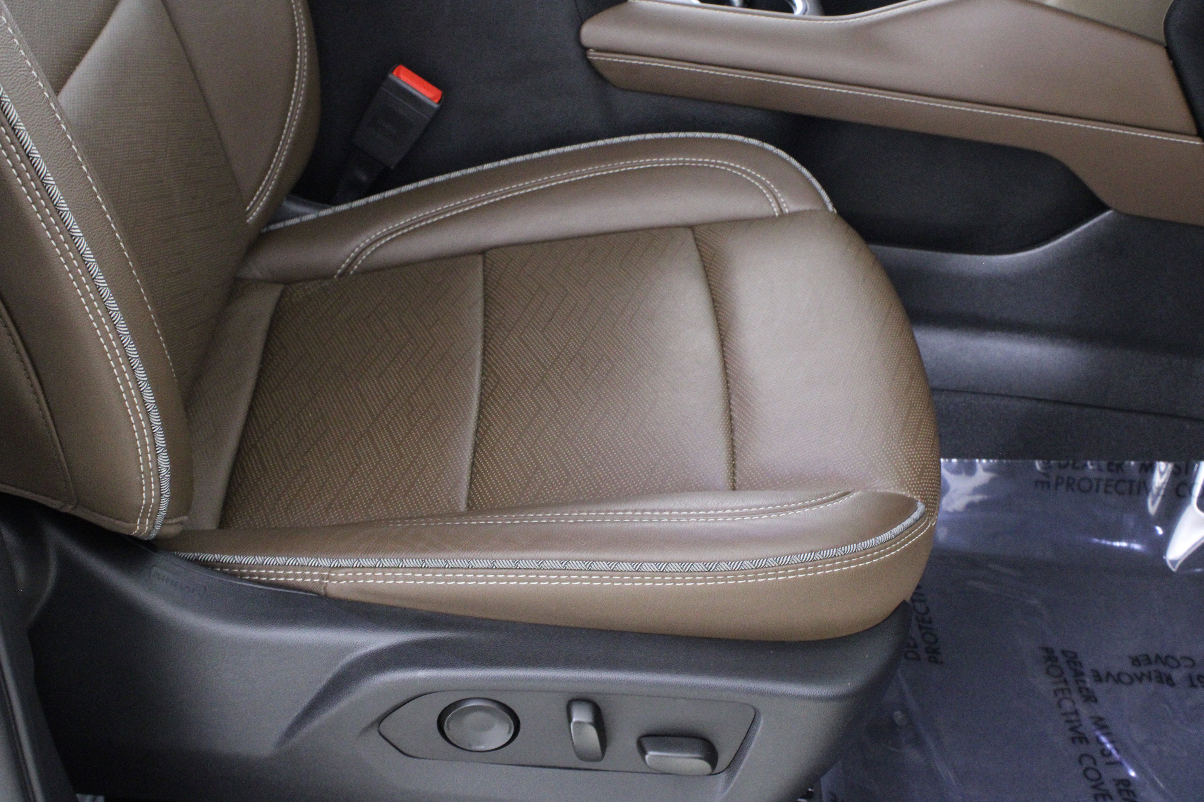 Used 2023 Chevrolet Tahoe High Country w/ Premium Package 2 image 19