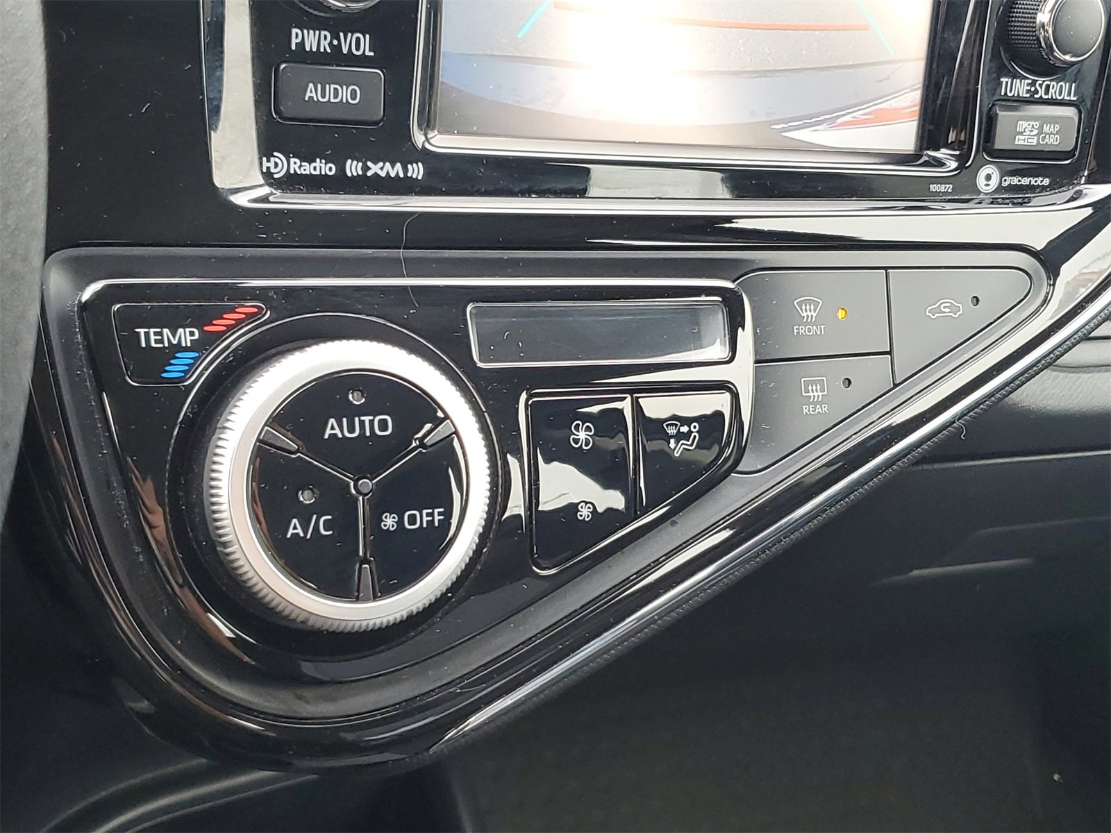 Certified 2019 Toyota Prius C image 29