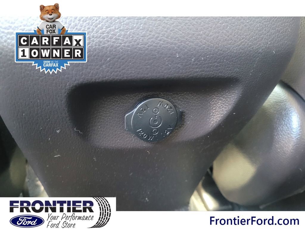 Used 2017 Hyundai Santa Fe SE image 14