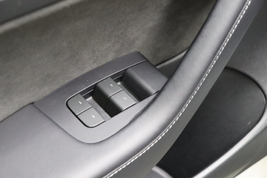 Used 2023 Tesla Model 3 Standard Range RWD image 21