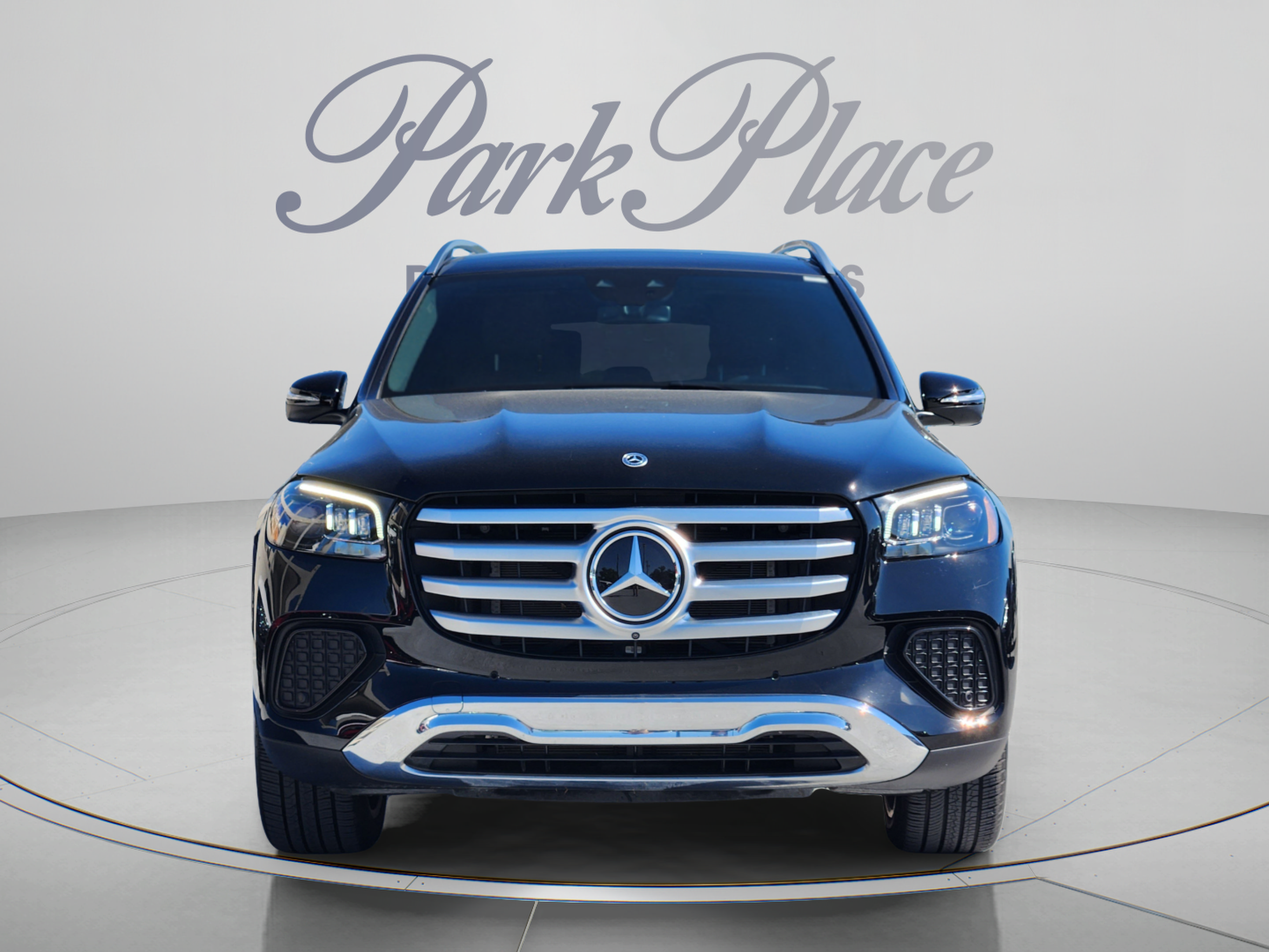 Used 2024 Mercedes-Benz GLS 450 4MATIC image 8