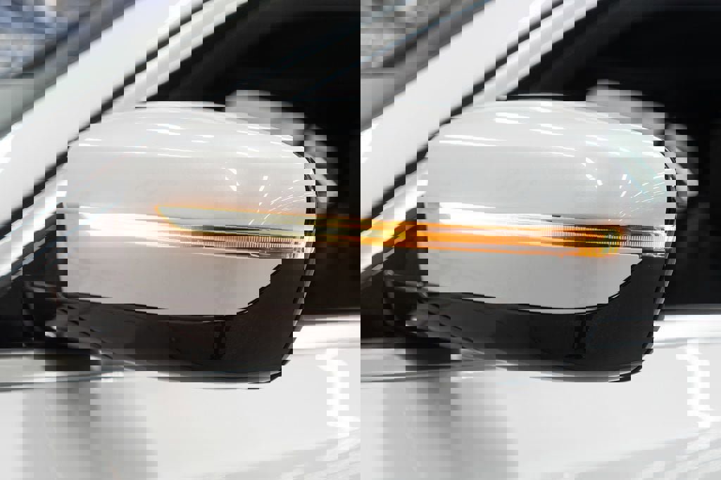 Used 2024 BMW 330i xDrive Sedan w/ Convenience Package image 47