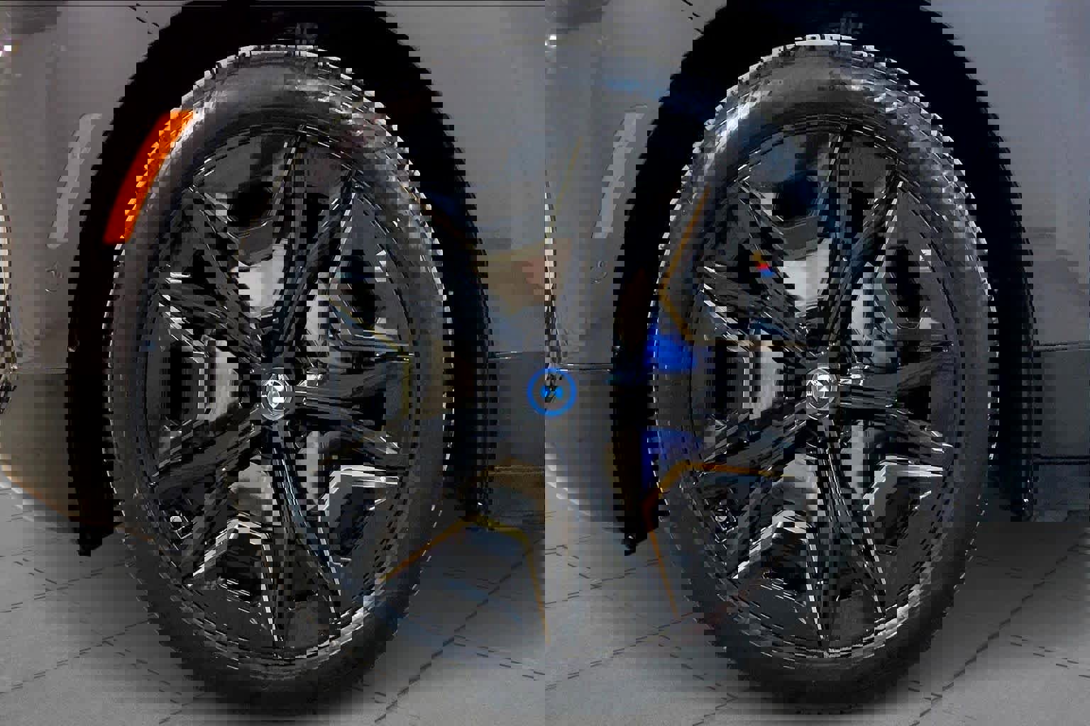 Used 2023 BMW iX M60 image 11