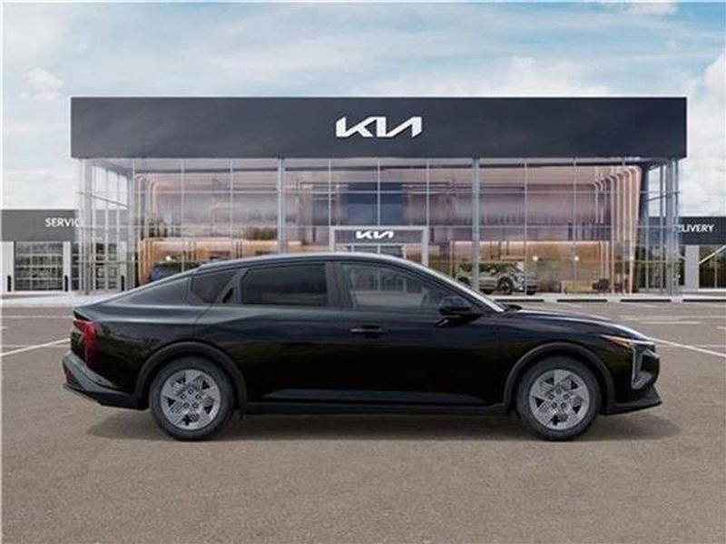 New 2025 Kia K4 LX image 34
