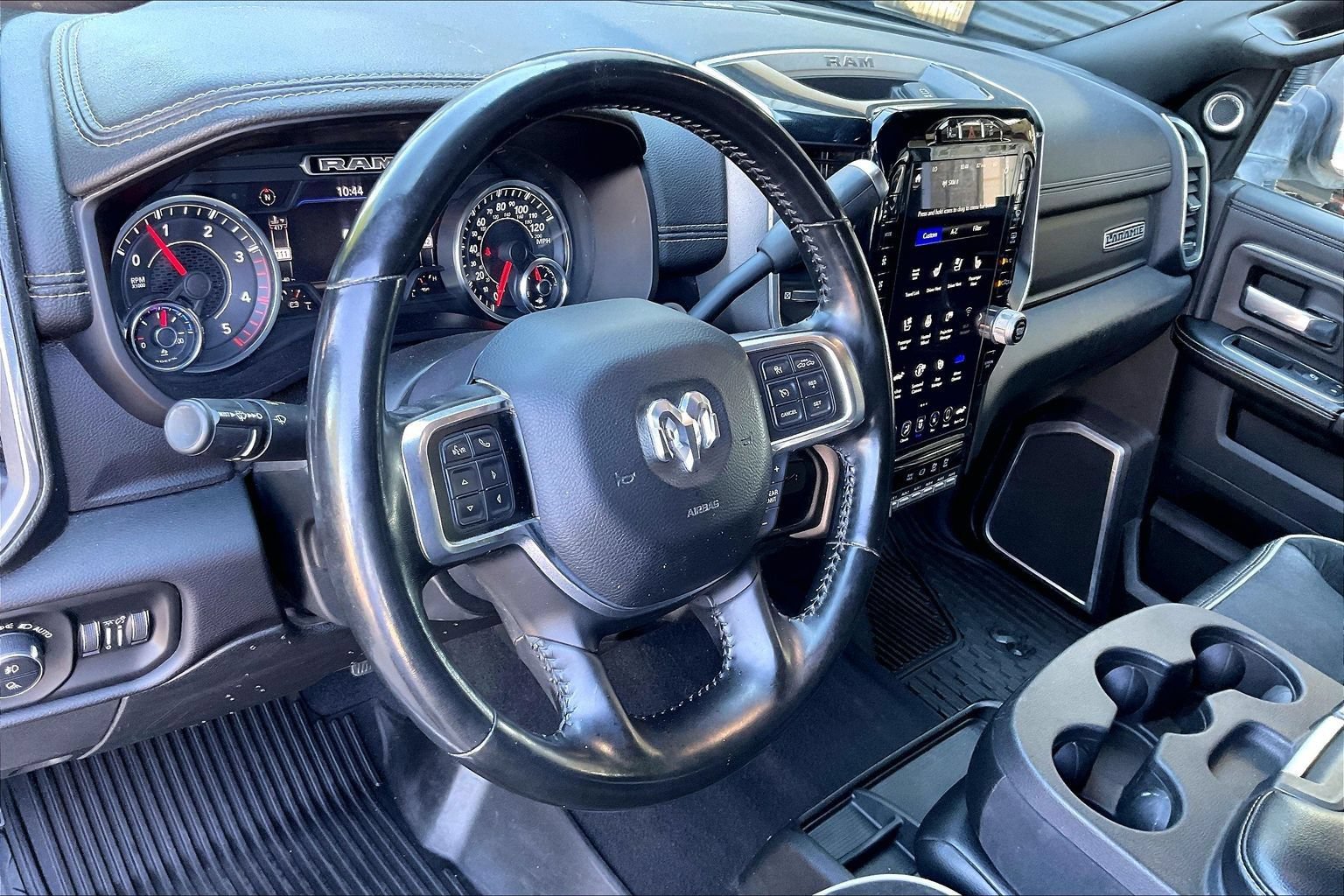 Used 2021 RAM 3500 Laramie AWD/4WD image 16