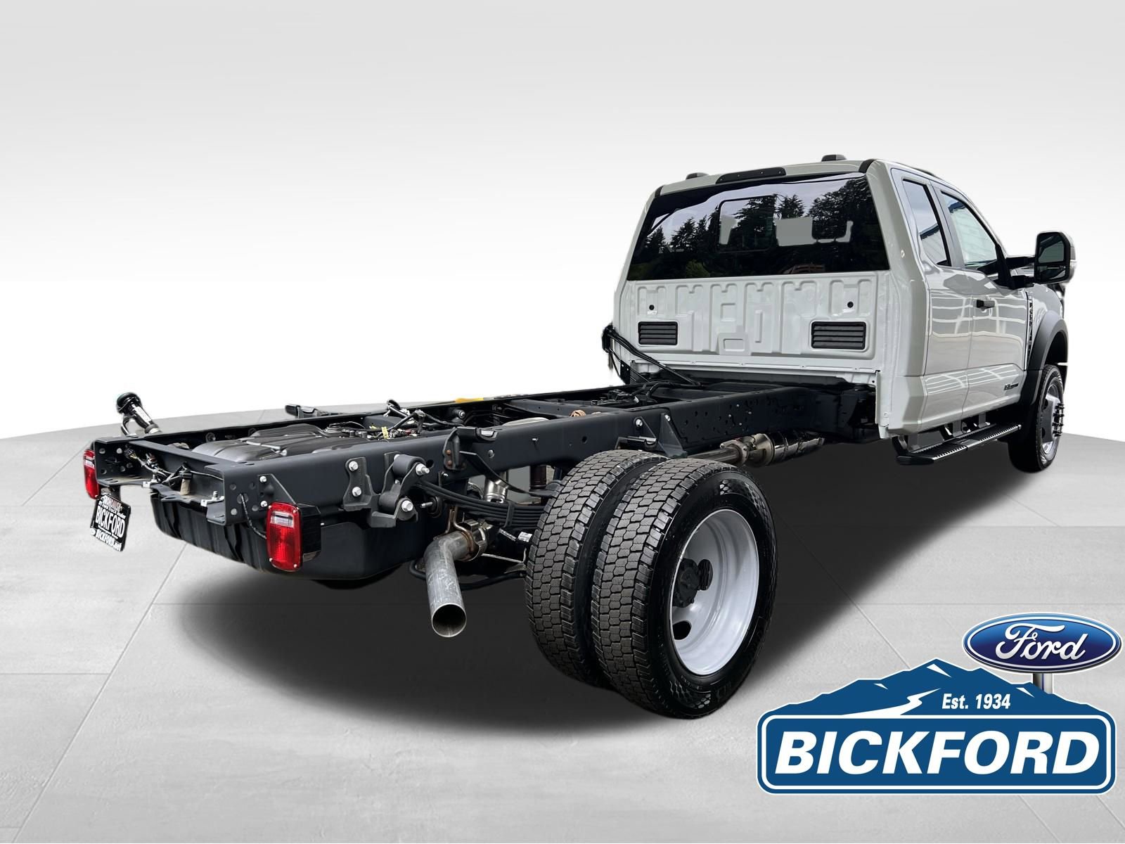 New 2025 Ford F450 XL w/ XL Chrome Package AWD/4WD image 5