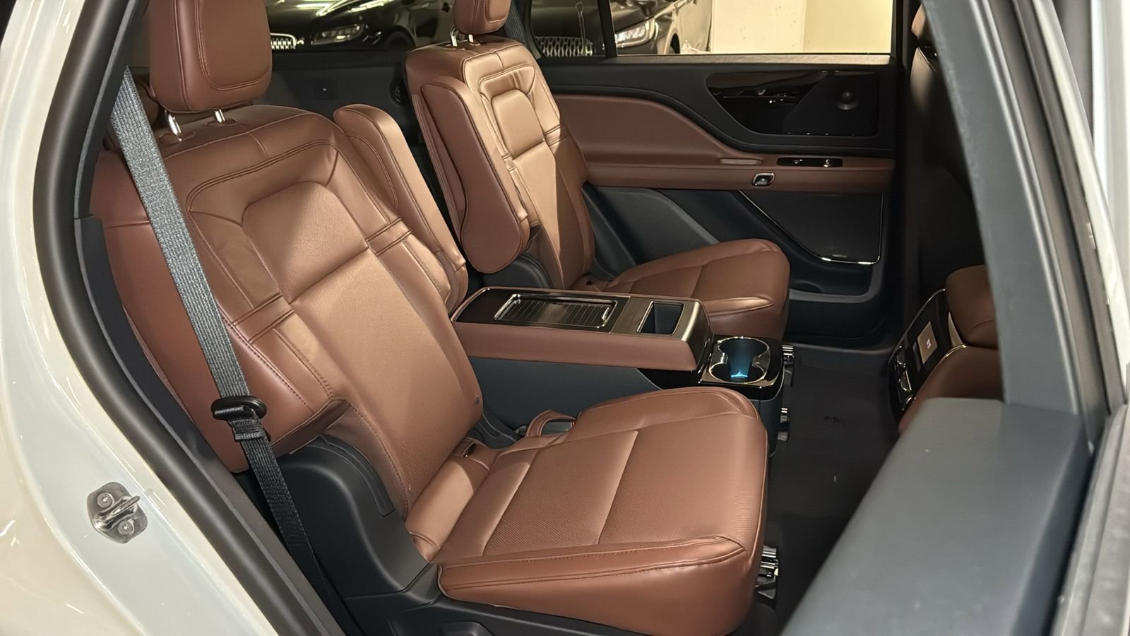 New 2026 Lincoln Aviator Reserve AWD/4WD image 11