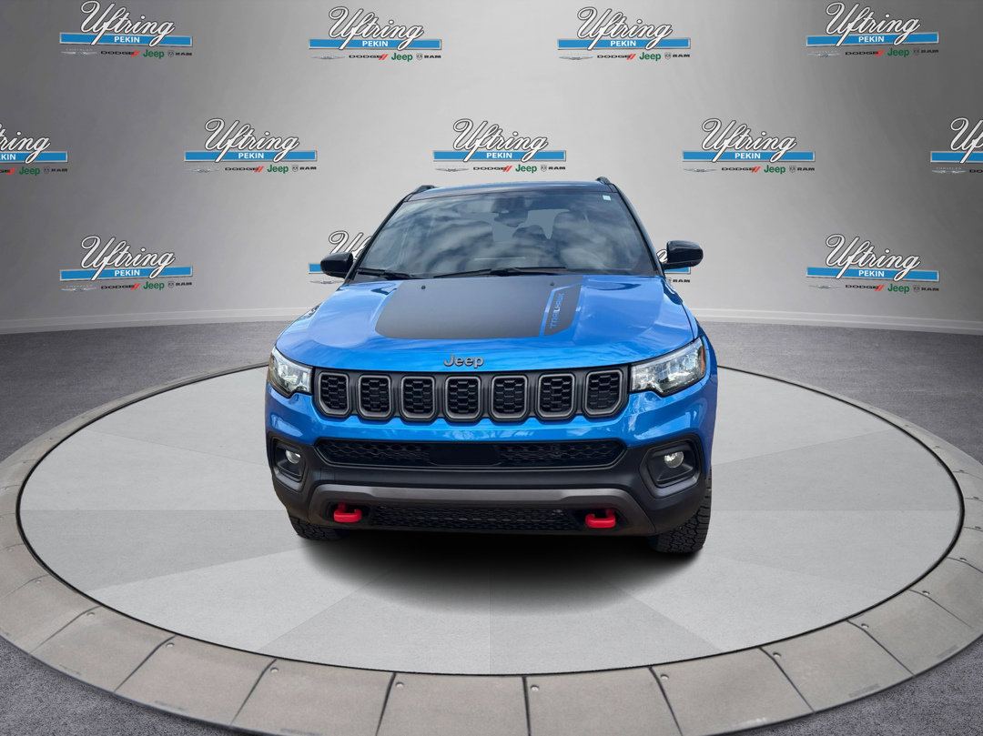 Used 2024 Jeep Compass Trailhawk image 8