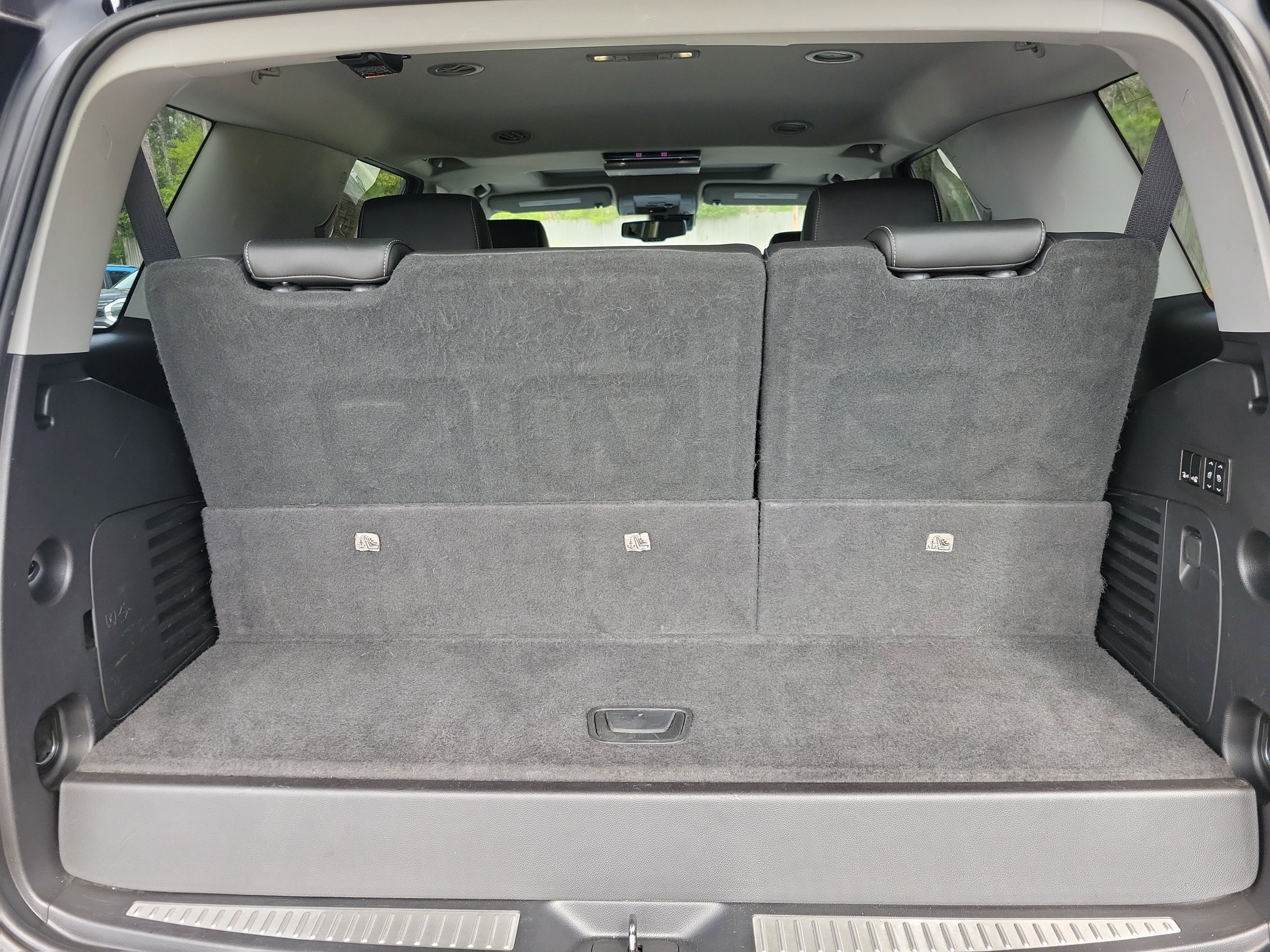 Used 2018 Chevrolet Tahoe LT AWD/4WD image 14