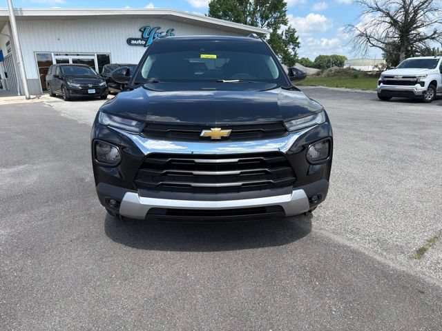 Used 2022 Chevrolet TrailBlazer LT w/ Convenience Package AWD/4WD image 3