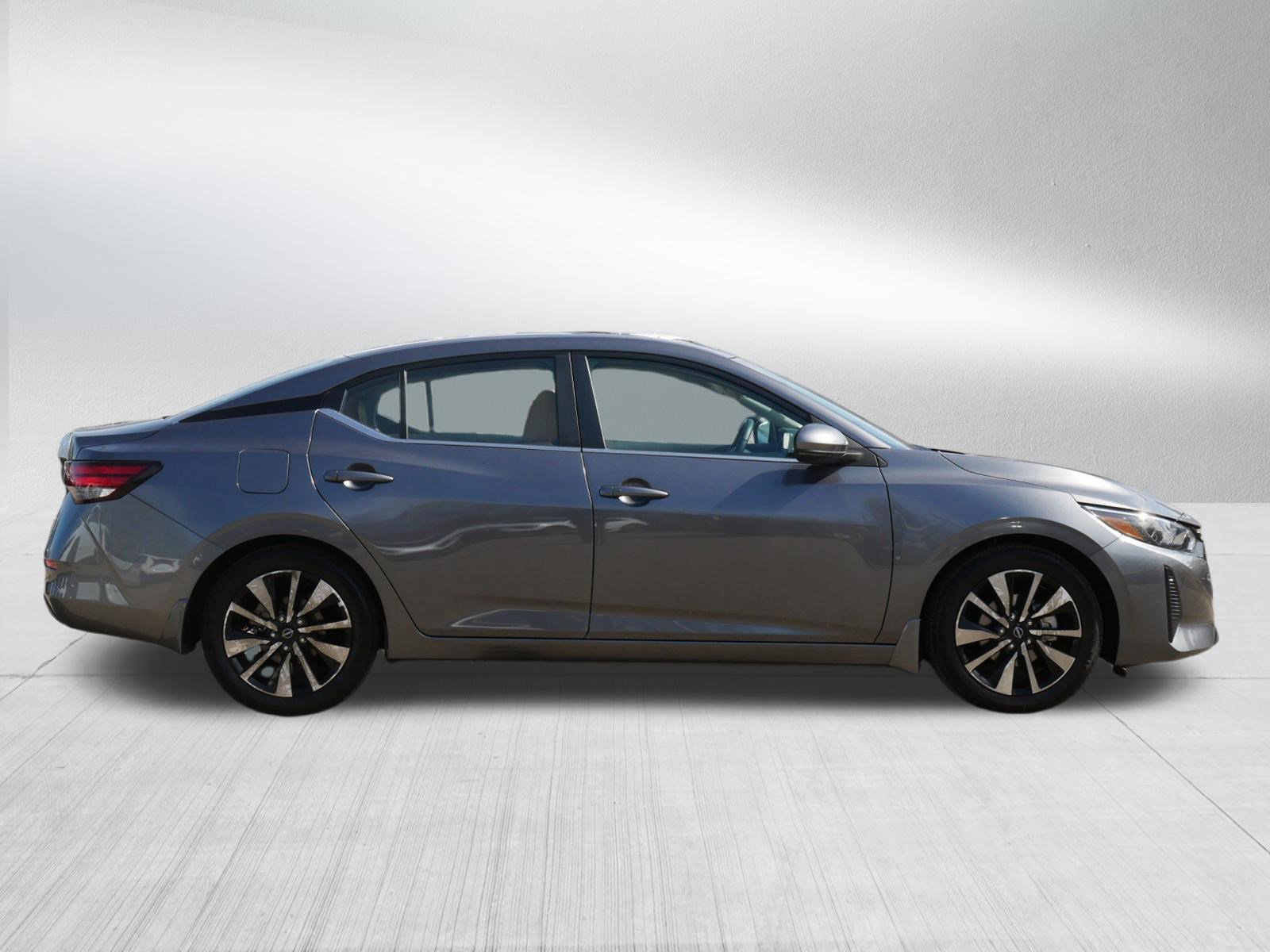 Certified 2025 Nissan Sentra SV w/ SV Premium Package FWD image 8