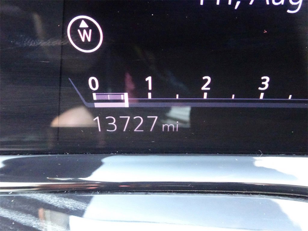 Certified 2024 Cadillac Escalade Sport w/ Touring Package image 21