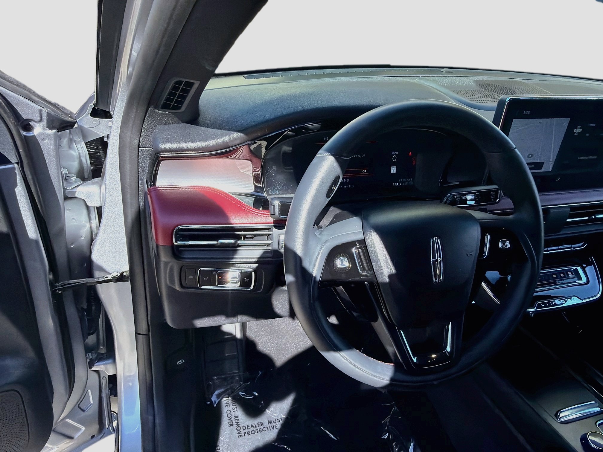 Used 2023 Lincoln Corsair Reserve w/ Jet Appearance Package FWD image 19