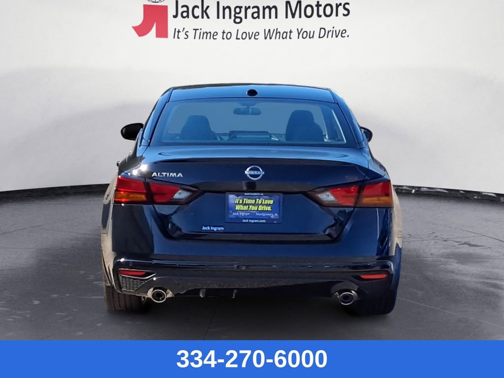 New 2025 Nissan Altima 2.5 SR image 4