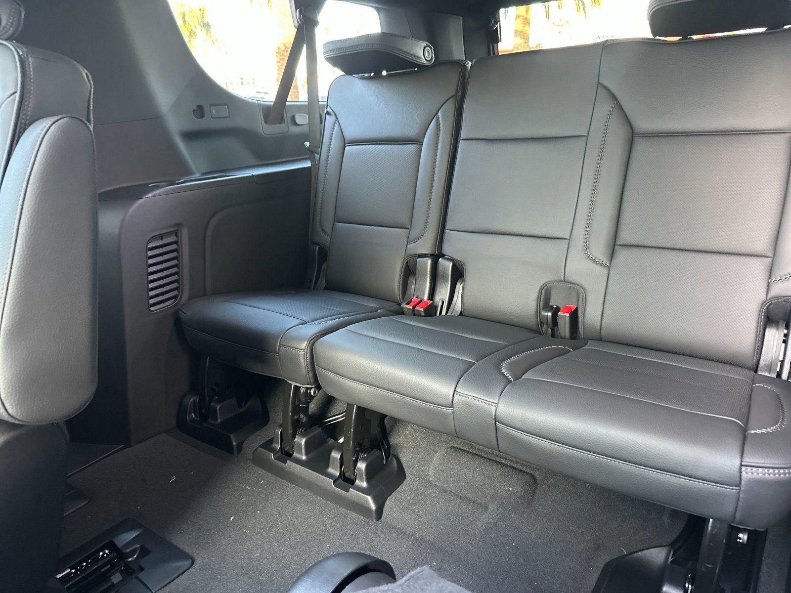 New 2026 GMC Yukon XL Denali w/ Sun & Power Step Package AWD/4WD image 15