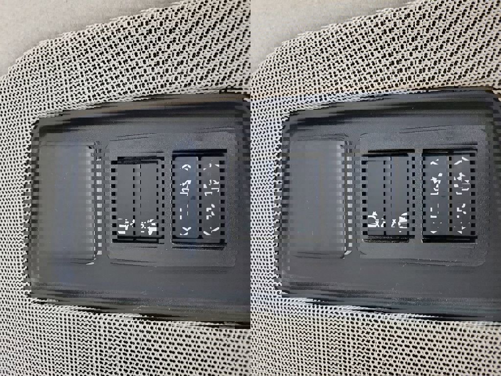 Certified 2022 Cadillac Escalade Premium Luxury Platinum image 8