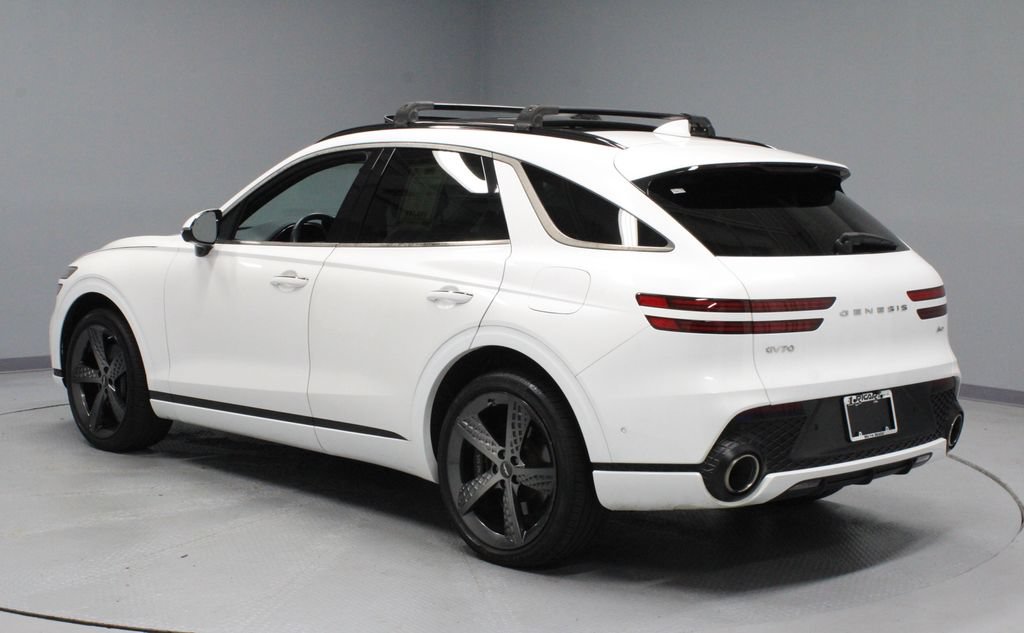 Used 2023 Genesis GV70 2.5T w/ Sport Prestige Package AWD/4WD image 9