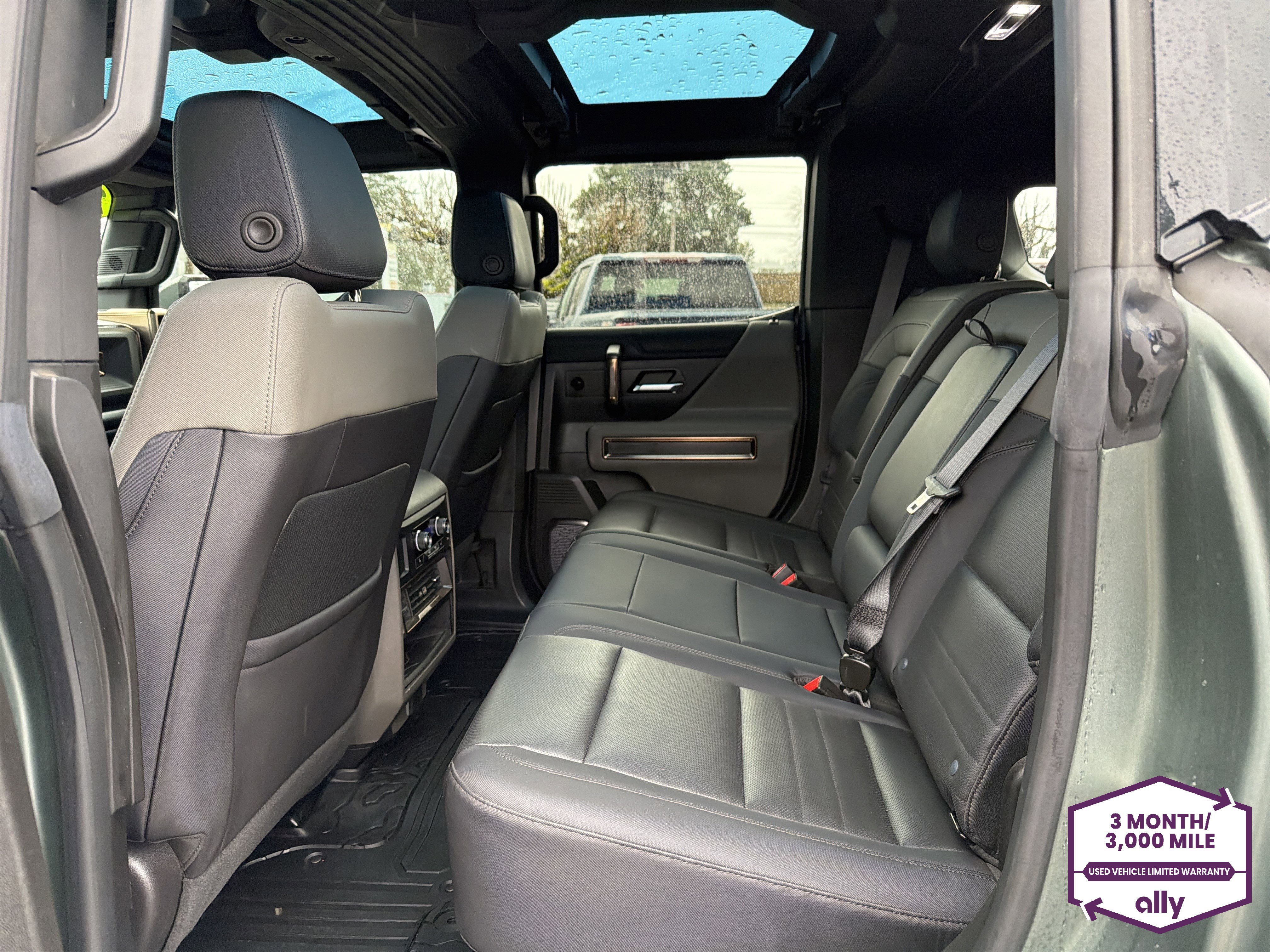 Used 2024 GMC Hummer EV 3X AWD/4WD image 11