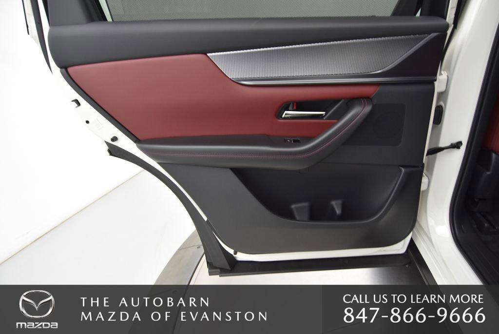 Certified 2025 MAZDA CX-70 Plug-In Hybrid w/ Premium Plus image 31