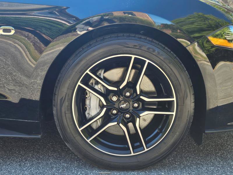 Used 2018 Ford Mustang GT Premium w/ Equipment Group 401A RWD image 31