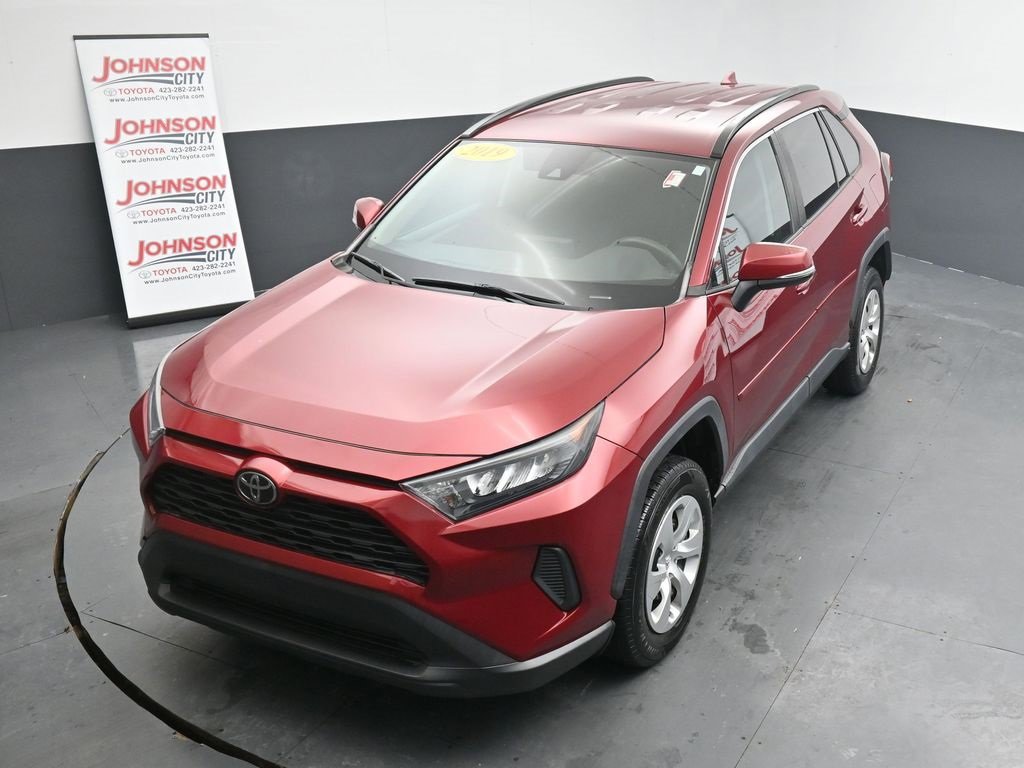 Used 2019 Toyota RAV4 LE w/ Carpet Mat Package image 29