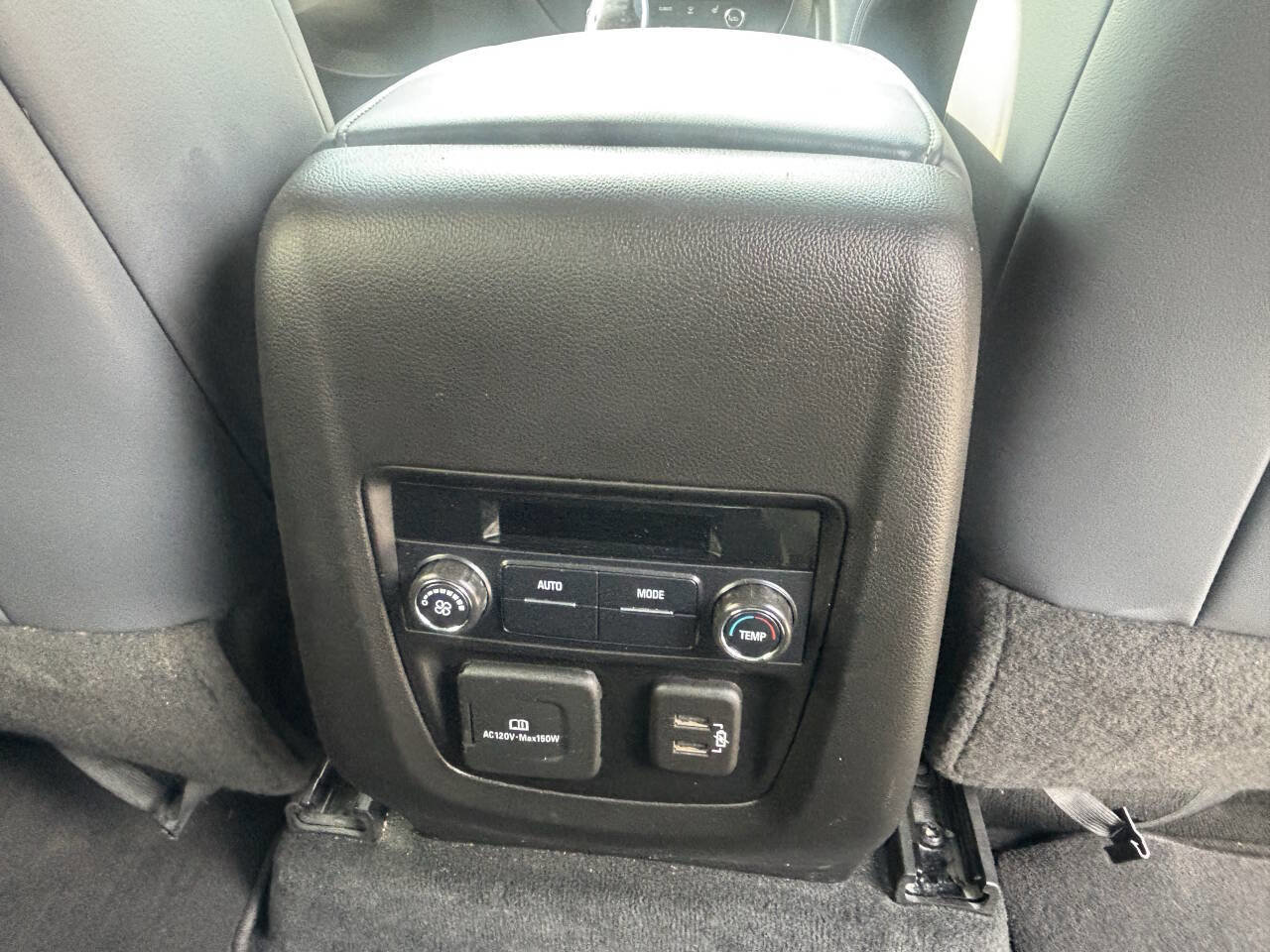 Used 2021 Buick Enclave Essence w/ Sound and Sites Package FWD image 27