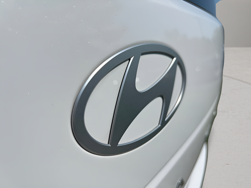 Certified 2026 Hyundai Santa Fe SE FWD image 34