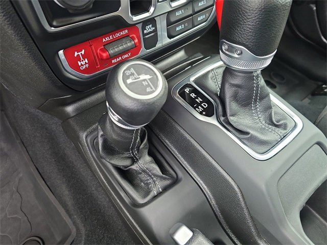 Used 2024 Jeep Gladiator Mojave w/ Safety Group image 27