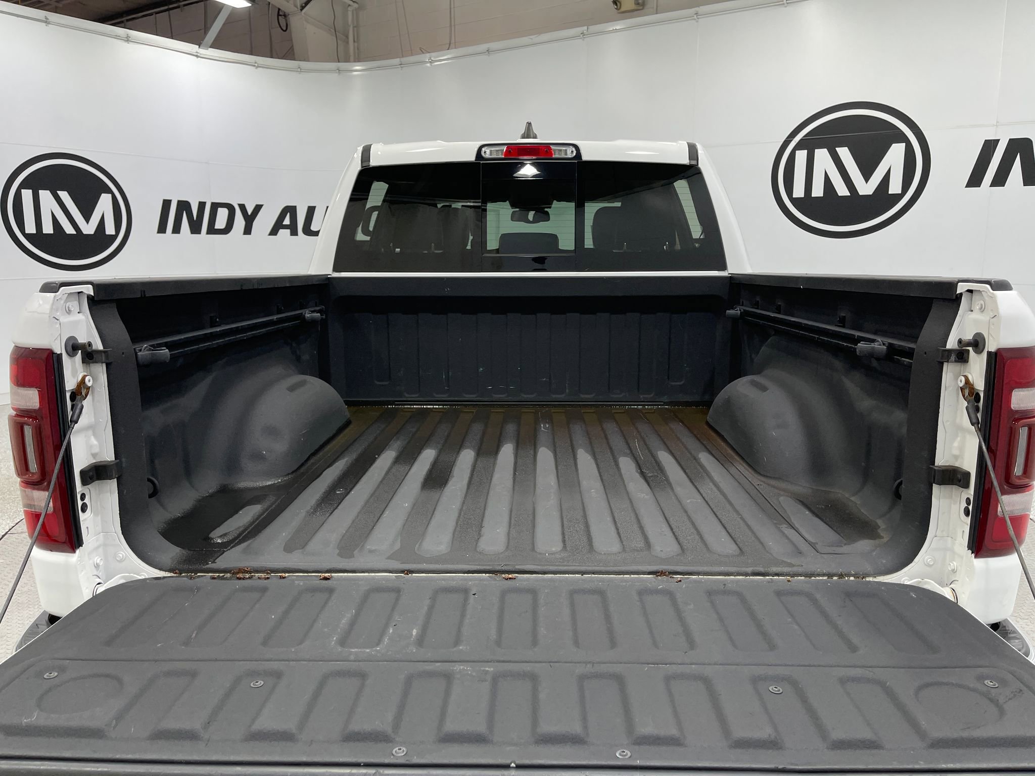 Used 2020 RAM 1500 Laramie AWD/4WD image 25