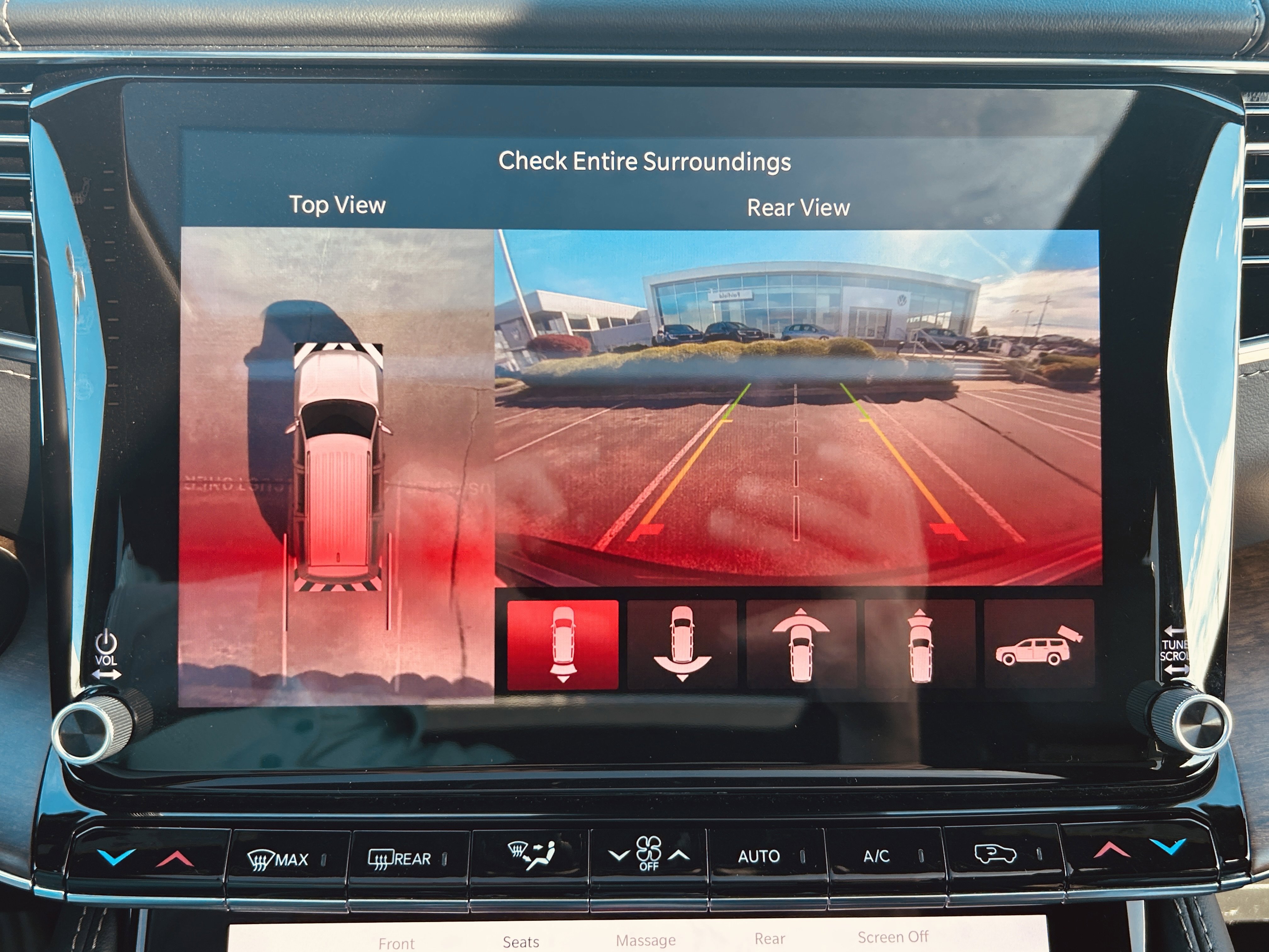 Used 2024 Jeep Grand Wagoneer L Base image 15