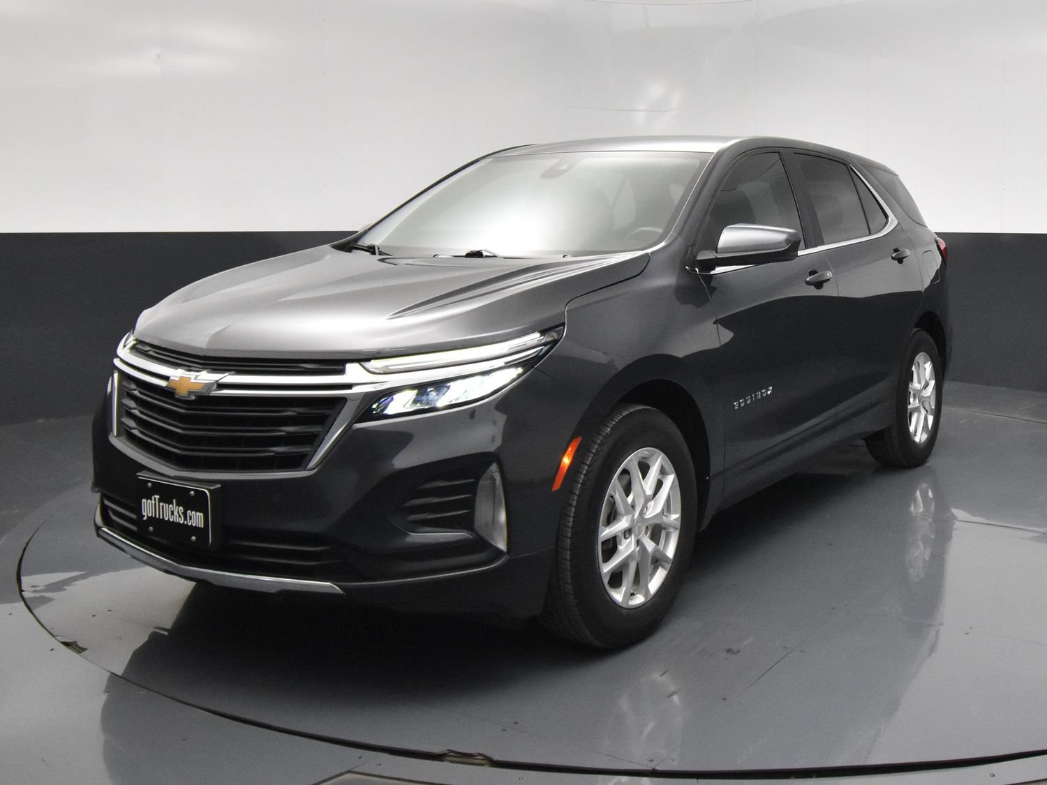 Used 2022 Chevrolet Equinox LT FWD image 2