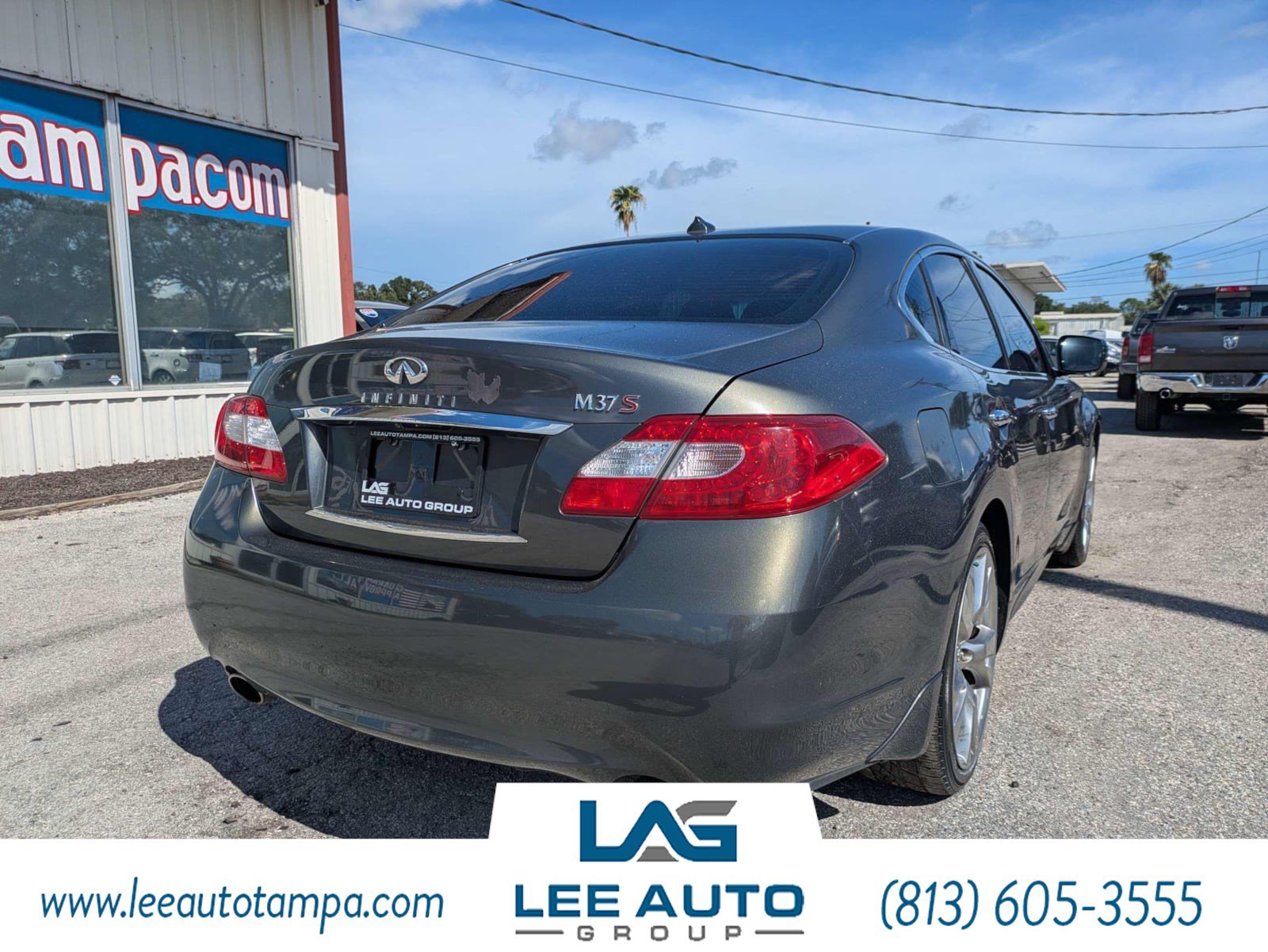 Used 2012 INFINITI M37 w/ Sport Pkg RWD image 3