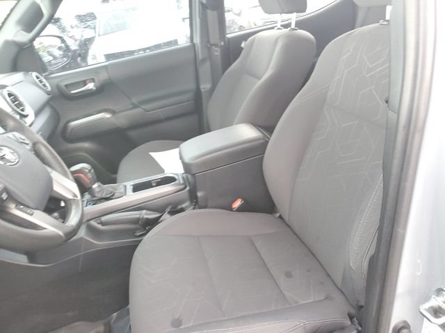 Used 2019 Toyota Tacoma TRD Sport w/ Technology Package AWD/4WD image 16