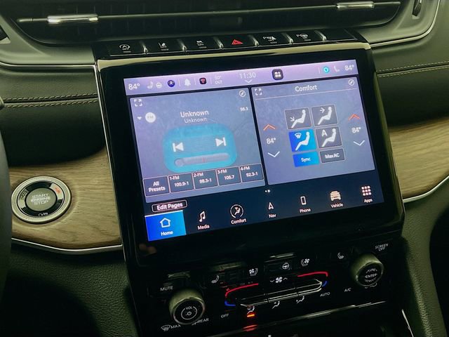 Used 2023 Jeep Grand Cherokee L Summit w/ Advanced Protech Group IV image 17