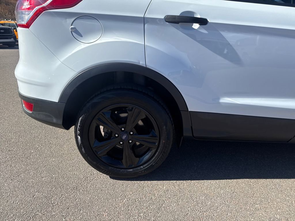 Used 2016 Ford Escape S image 30