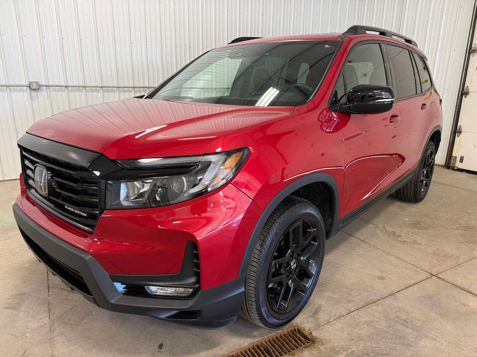 Used 2024 Honda Passport Black Edition image 6