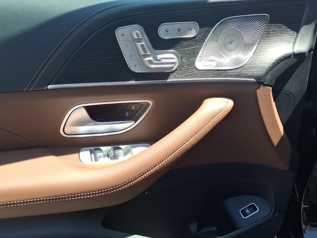 New 2026 Mercedes-Benz GLE 450 4MATIC Coupe image 12
