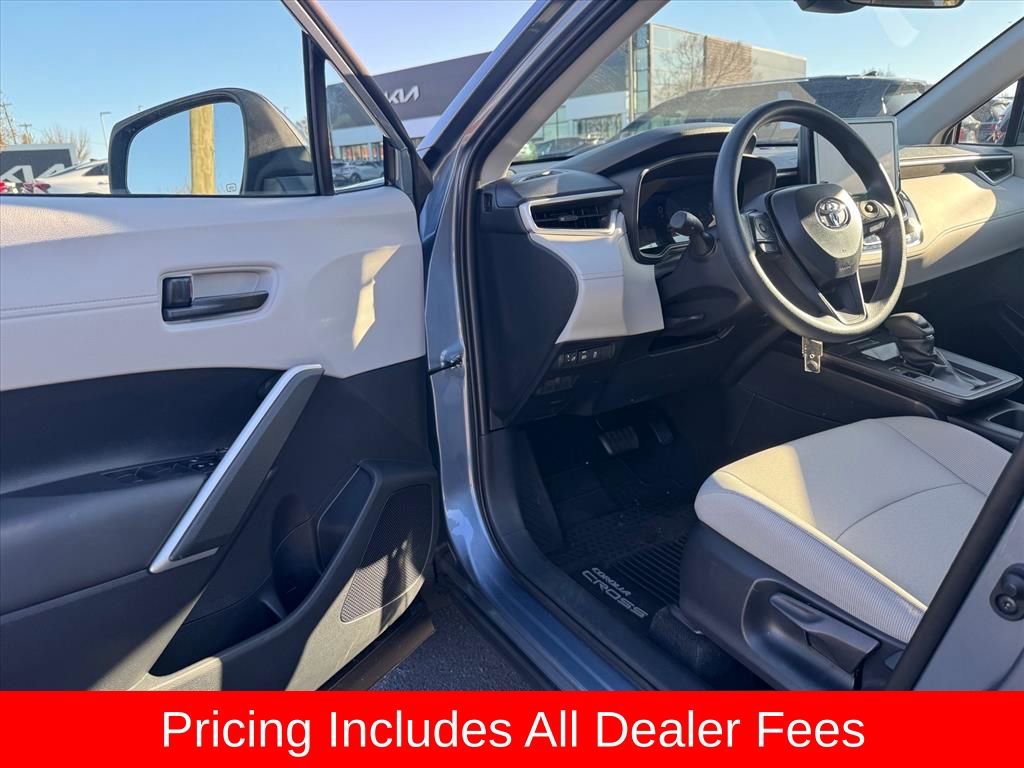 Used 2026 Toyota Corolla Cross L FWD image 12