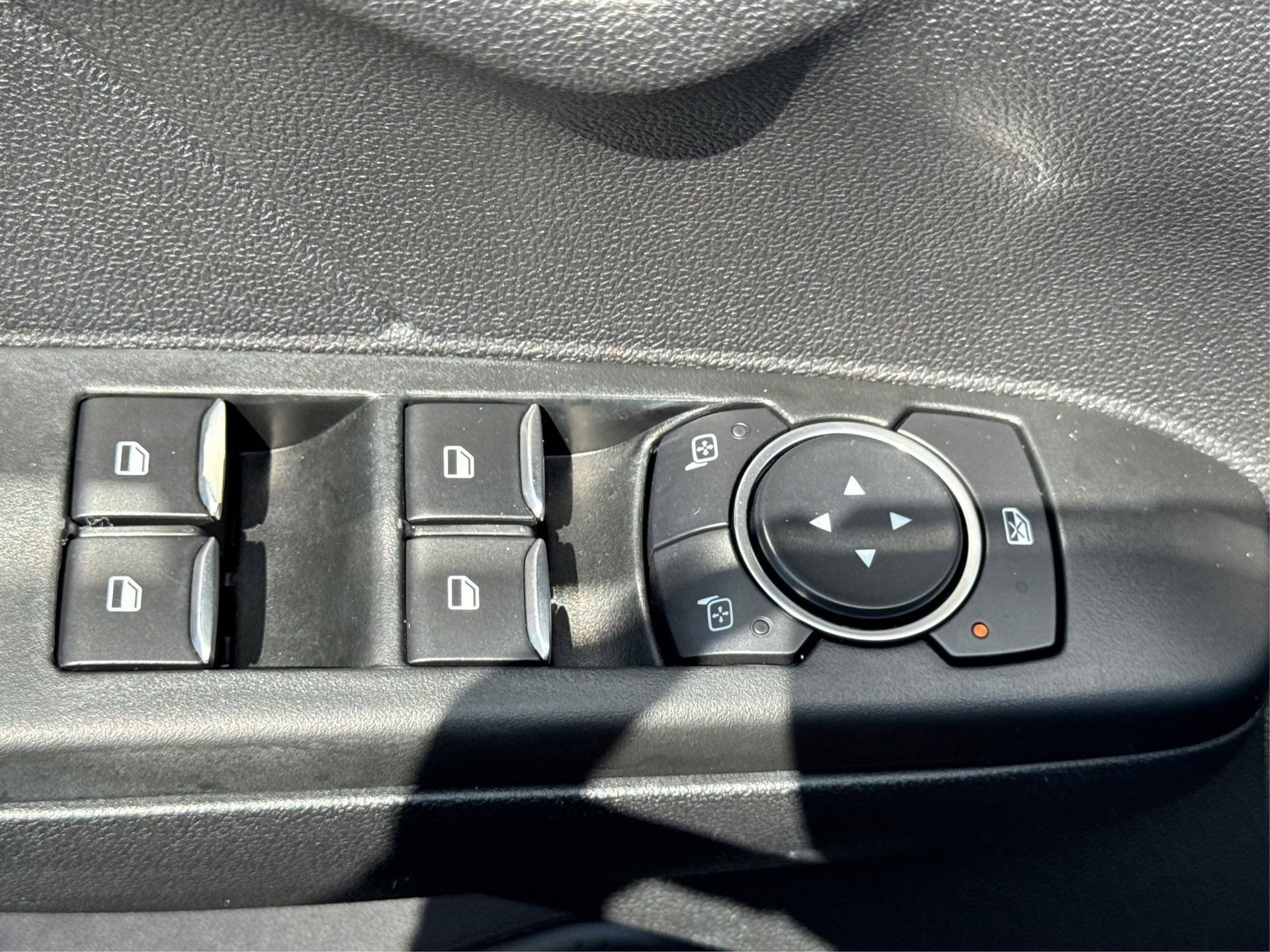 Used 2022 Ford Escape SE w/ Convenience Package image 35