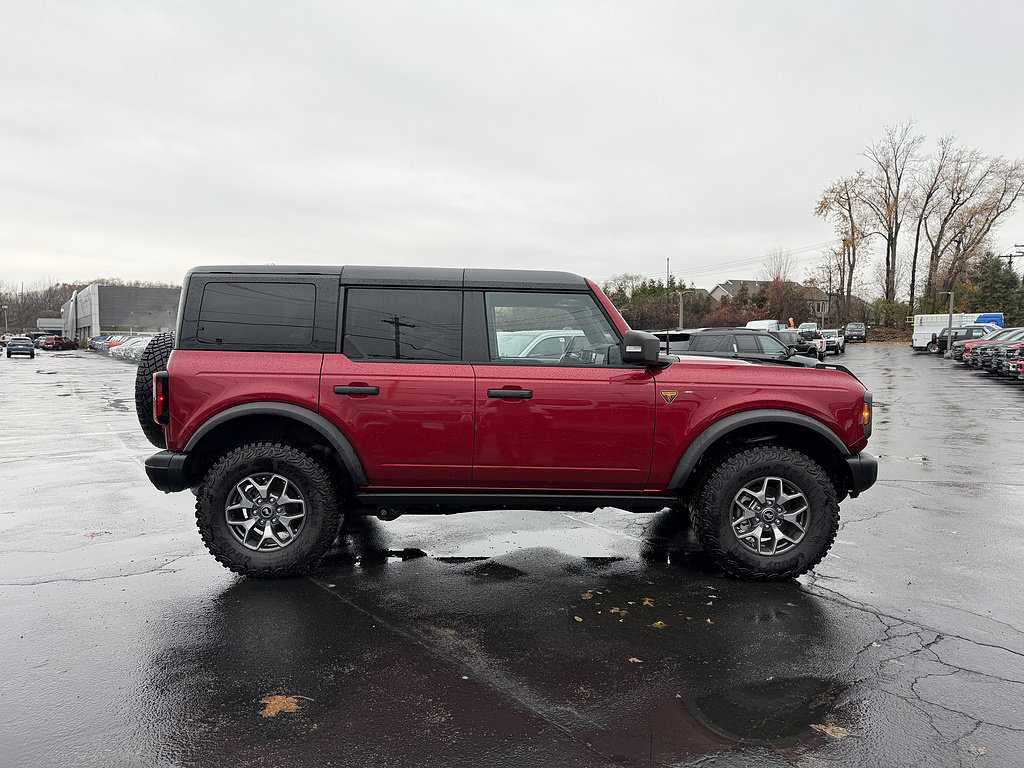 Used 2025 Ford Bronco Badlands AWD/4WD image 6