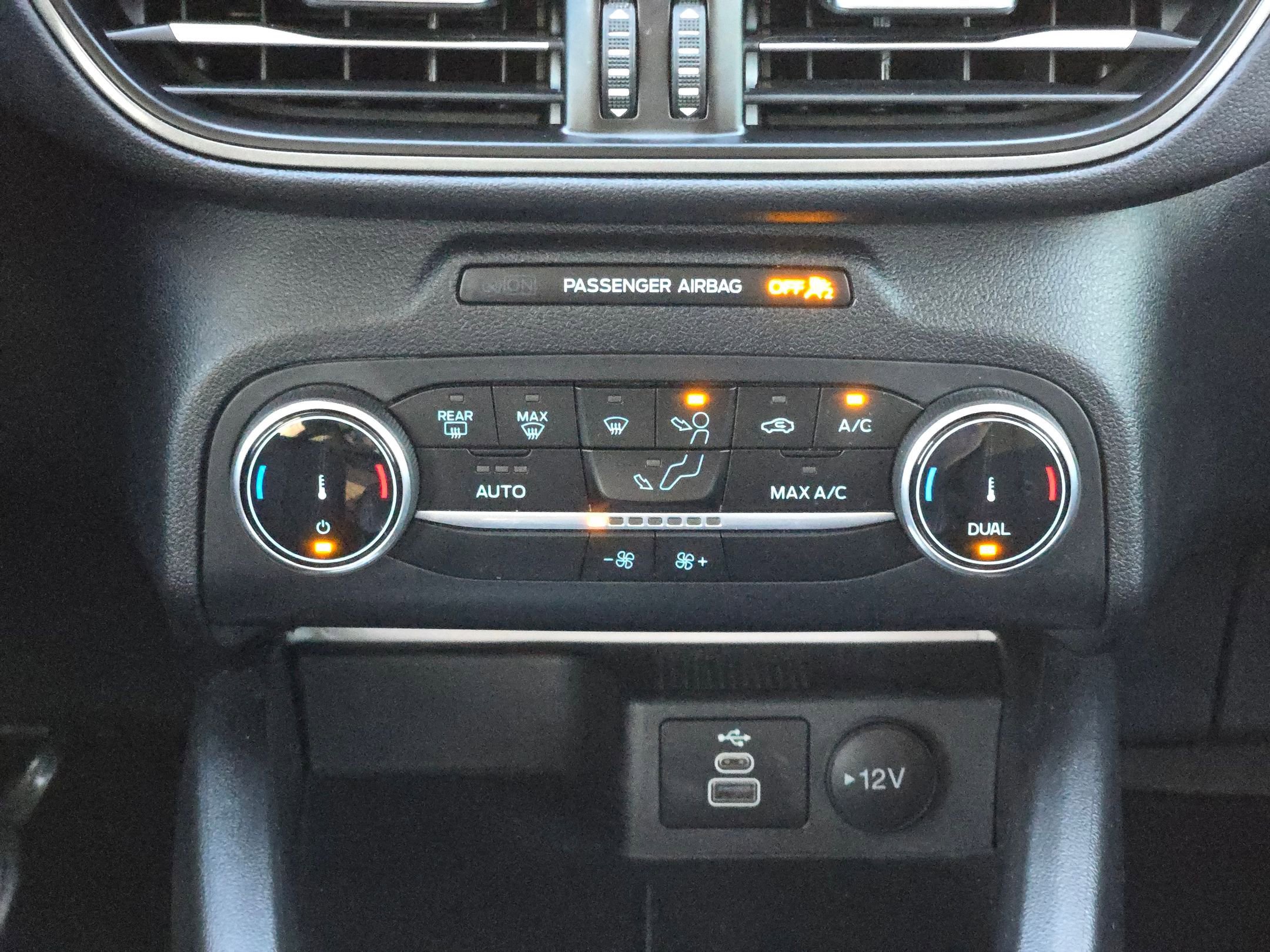 Used 2025 Ford Escape Active image 17